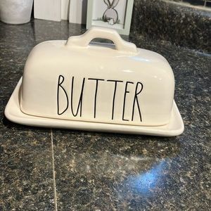 Butter dish